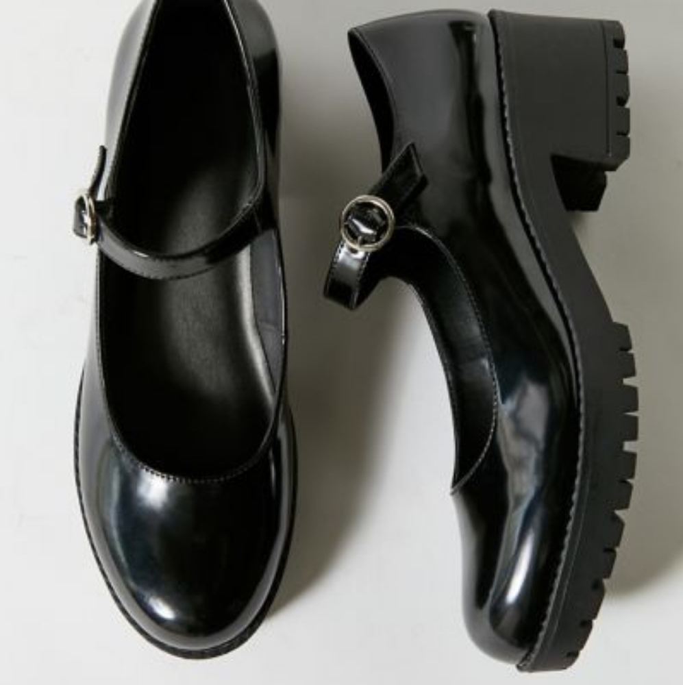 Urban Outfitters New UO Daria Treaded Mary Jane shoes Black Mary janes platform